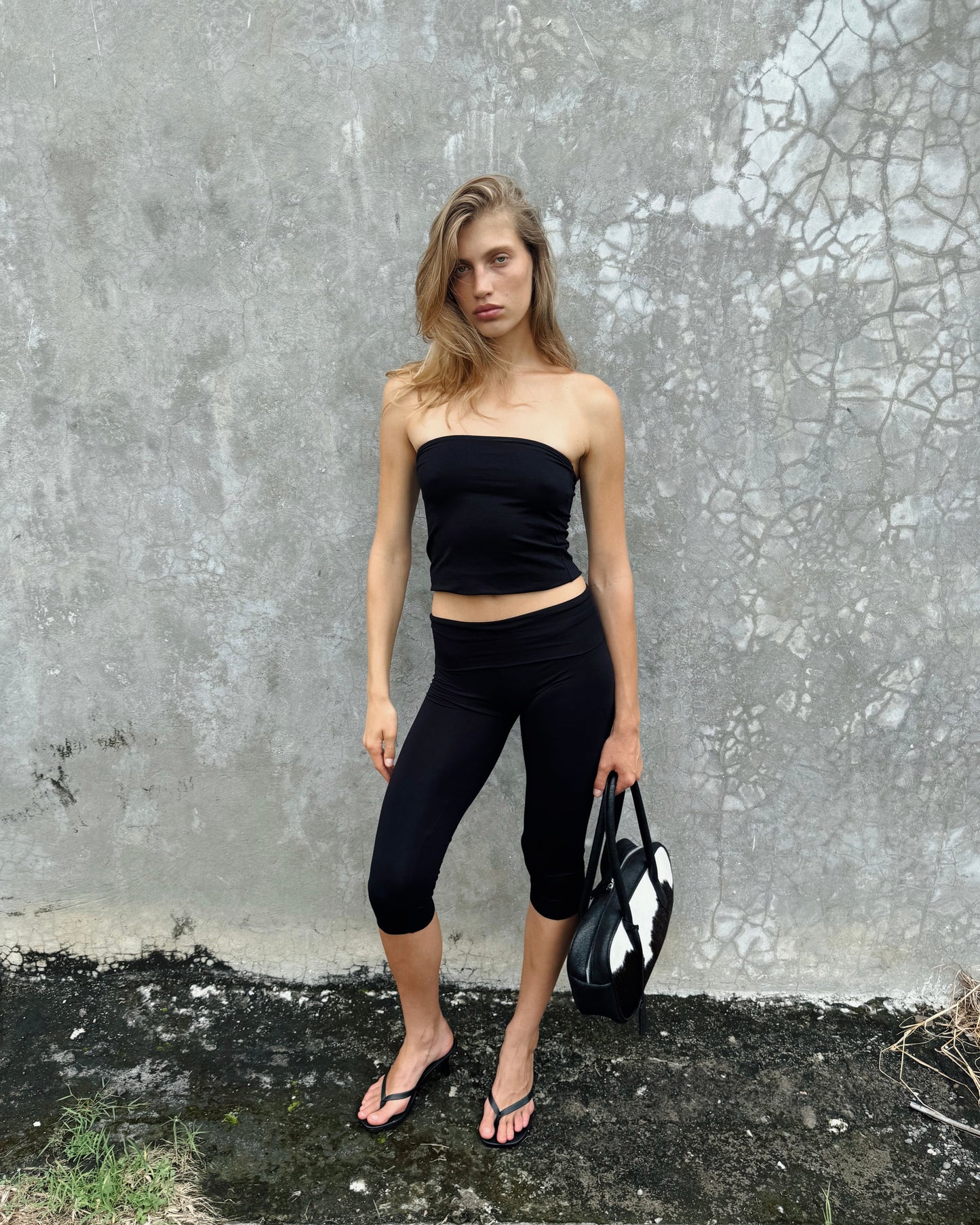“Sena” raw edges capri leggings