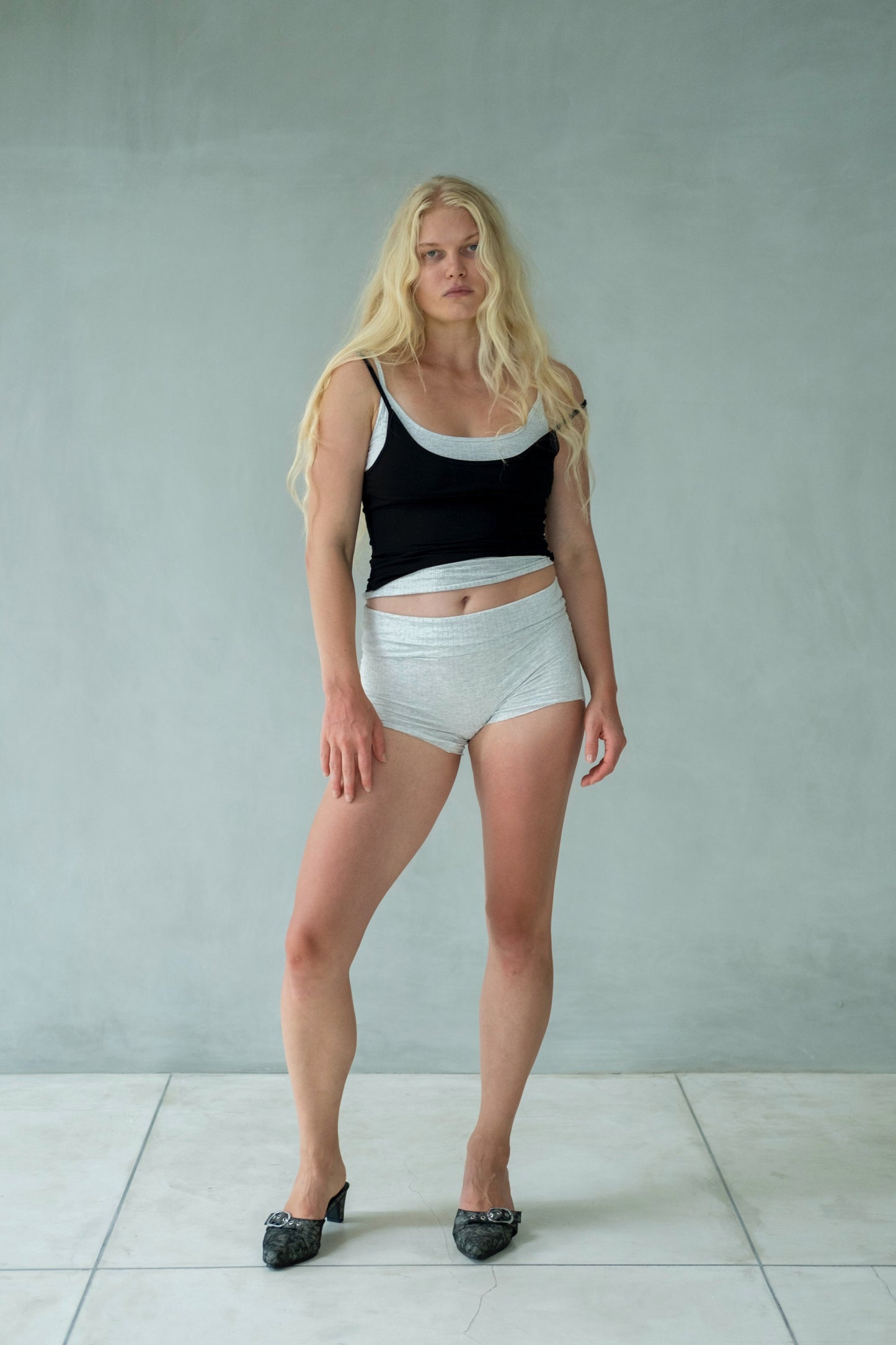 “Vega” raw edges mini shorts
