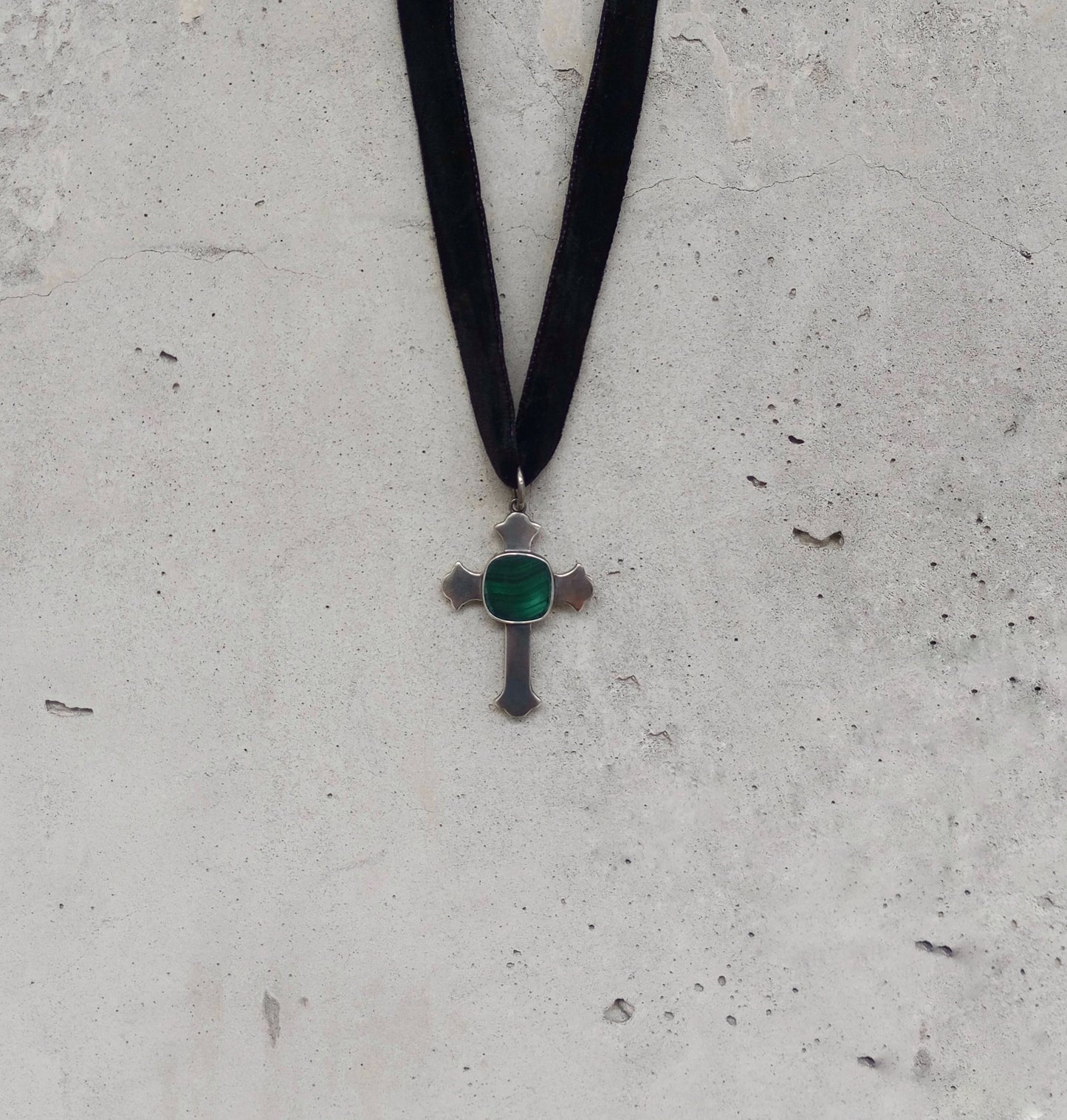 Unisex “Liam” Malachite cross necklace - BURO